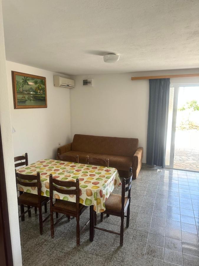 Apartmani Marko Novalja Exterior foto
